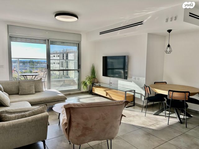 אריאל שרון 21