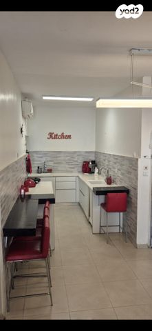 דרך זאב ז'בוטינסקי 121