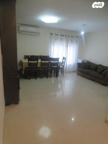 אשר גולאק 26