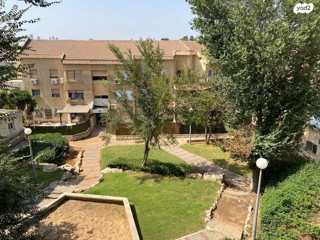 דירה, דבורה 1, רובע ג', אריאל