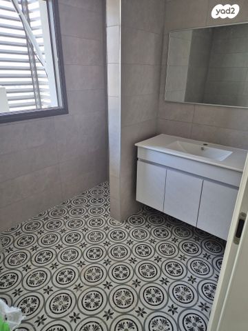 דירה, יעקב פיכמן 7, קרית אילון, חולון