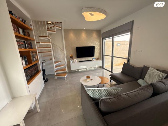 הרב ישעיהו משורר 6