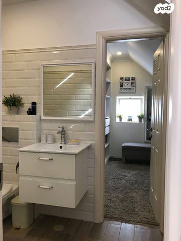 בית פרטי/ קוטג', הרדוף הנחלים 19, קרית אילון, חולון