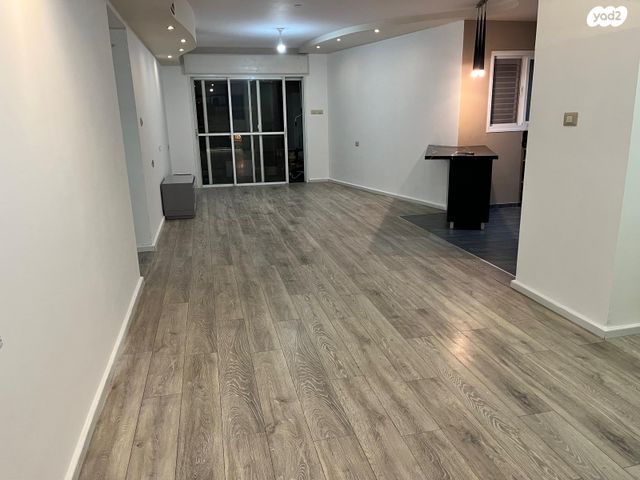 דירה, הזמיר 7, נהריה הירוקה, נהריה