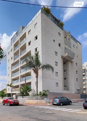 דירה, נגבה 3, מרכז מזרחי, נס ציונה