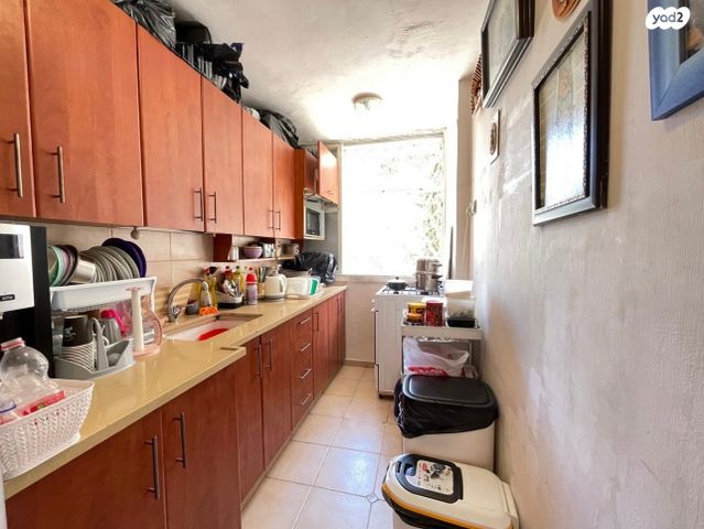 דירת גן, הרב ניסנבאום 1, אזור תעשיה, בת ים