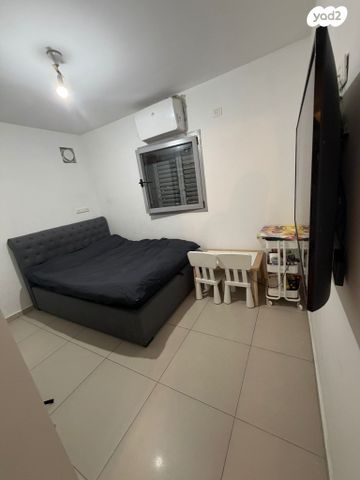 דירה, פרופ' אפרים קציר 22, רחובות המדע, רחובות