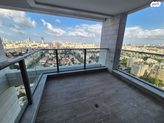 דירה, יעקב פיכמן 7, קרית אילון, חולון