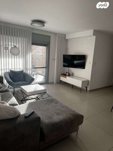 דירה, רב אלוף משה לוי 18, פסגת זאב, ירושלים