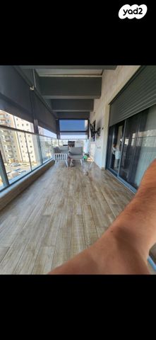 דירה, הרב עובדיה יוסף 80, בן גוריון ב', שדרות