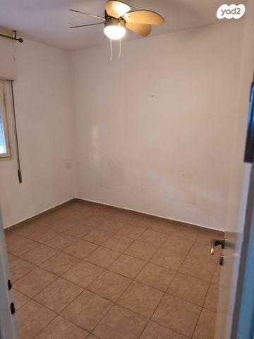 שדרות פנחס לבון 8