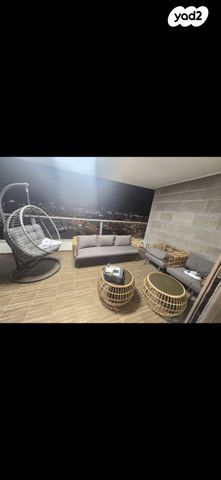 דירה, אברהם מחרז 18, סנטרל פארק / האצטדיון, באר שבע