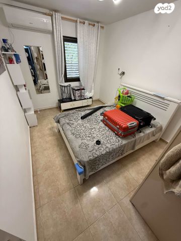 דירה, הרצל 155, שכונה ותיקה - מרכז העיר, מעלות תרשיחא