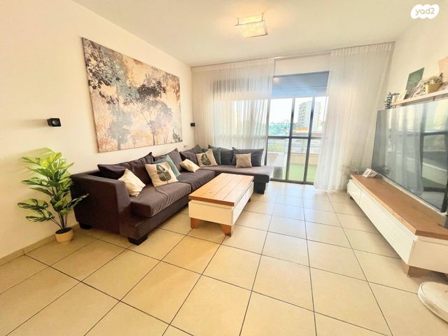 דירה, דרך דגניה 50, קרית השרון, נתניה