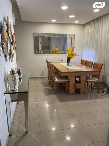 בית פרטי/ קוטג', איילת השחר 4, נווה זאב, נאות אילן, באר שבע