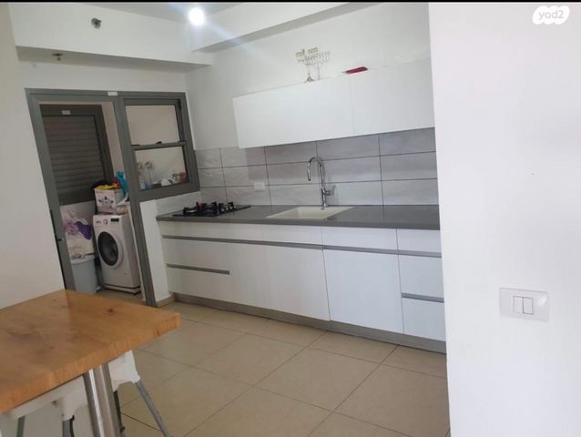 דירה, הרב זכריה מדאר 3, אושיות, רחובות