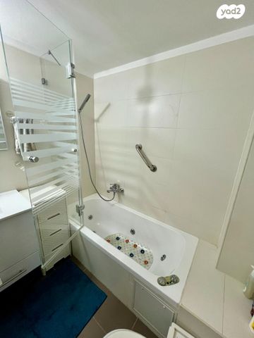 דירה, אח"י דקר 4, נווה שרת, תל אביב יפו