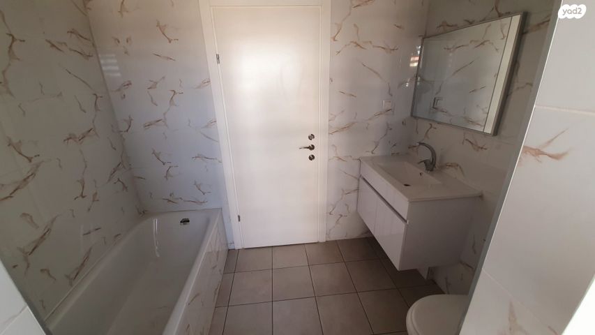 דירה, אורנה פורת 14, הרקפות, ראשון לציון