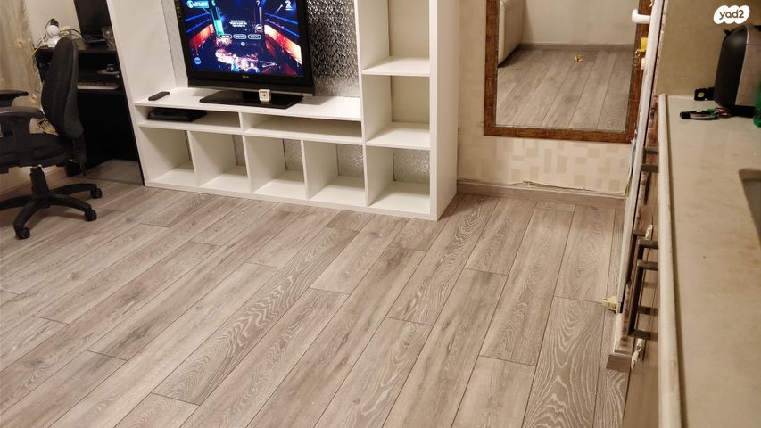 גג/ פנטהאוז, אהרון לובלין 31, גני אביב, לוד