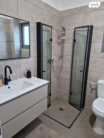 דירה, דרך הפארק 18, קרית השרון, נתניה