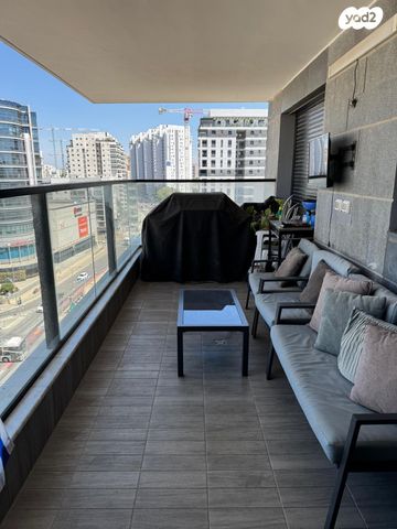 דירה, דרך לוי אשכול 101, שיכון רסקו, קרית אונו