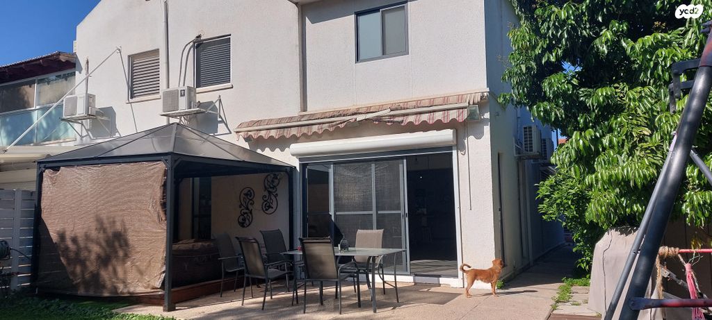 דו משפחתי, עגור 8, גבעת הסלעים, ראש העין