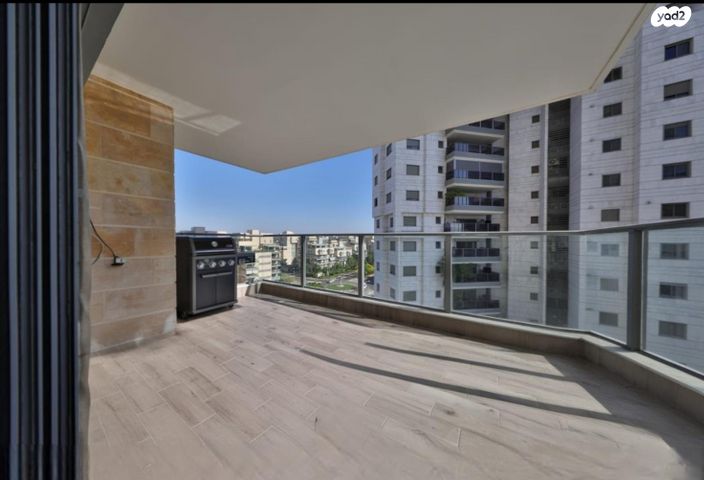 דירה, ש"י עגנון 4, משכנות האומנים, קרית מוצקין