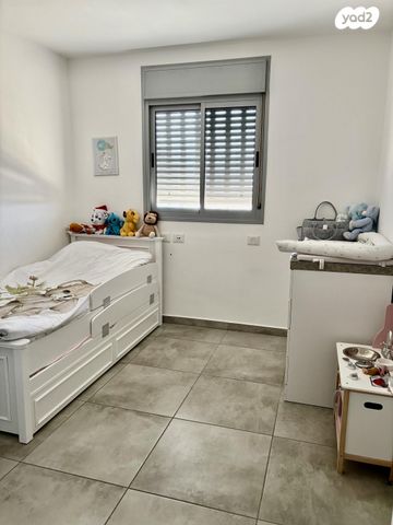 דירה, אריאל שרון 21, החותרים, טירת כרמל