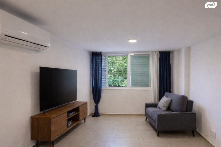 דירה, דרך לוי אשכול 183, קיראון, קרית אונו