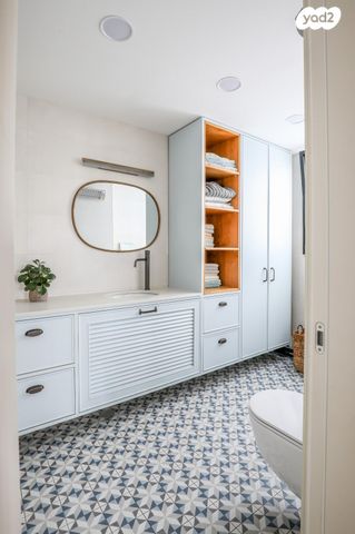 גג/ פנטהאוז, א.ד. גורדון 12, א' / צפון מזרח העיר, רחובות