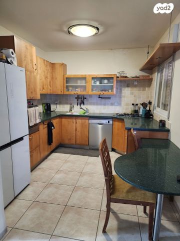 דירה, פבלו פיקסו 13, גבעת טל, קרית אתא