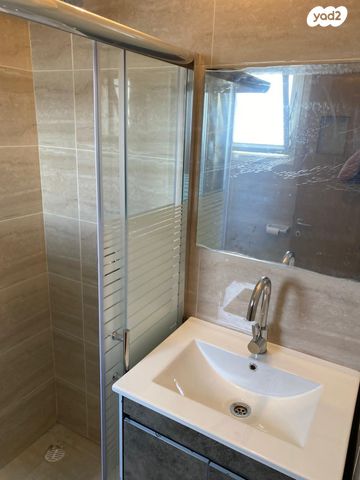 דירה, חטיבת גולני 25, המגינים, מודיעין מכבים רעות