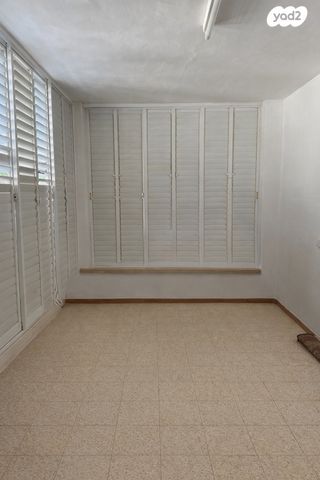 דירה, ארלוזורוב 41, עמידר, נהריה