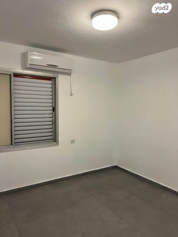 דירה, ההגנה 22, קרית דוד, רחובות