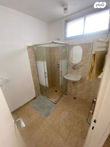 דירה, דוד בן גוריון 254, הראשונים, שלומי