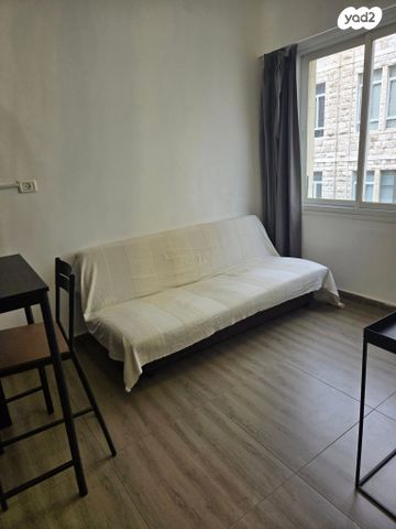 דירה, כיאט 1, שער פלמר, תחנת רכבת השמונה, חיפה