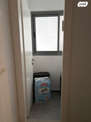 בעל שם טוב 8