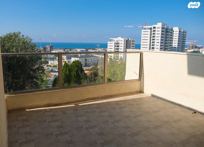 דו משפחתי, מעלה נוף 18, מעלה נוף, טירת כרמל