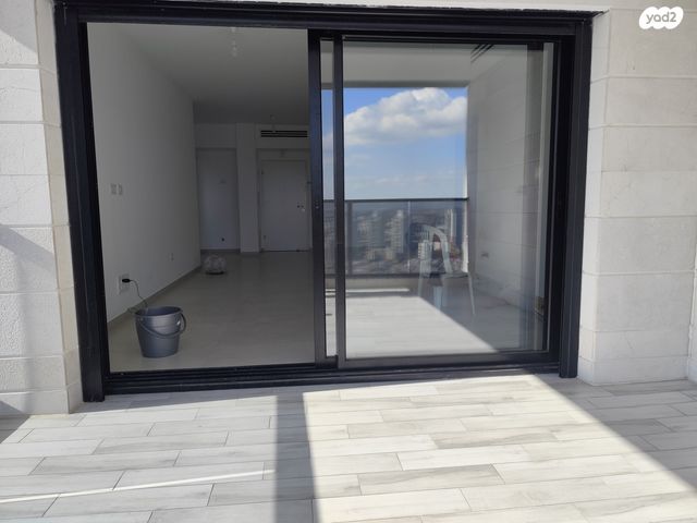 דירה, אמנון ליפקין שחק 6, נוף הטיילת, נתניה