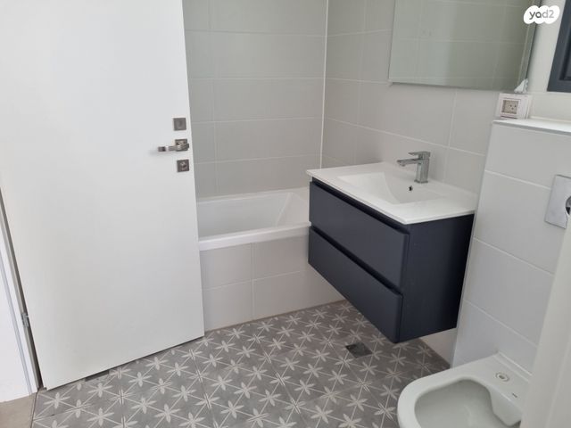 דירה, ירושלים 4, שאר העיר, גבעת שמואל