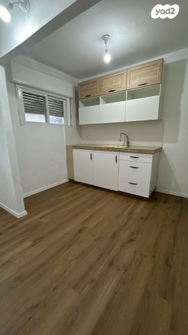 דירה, דרך השלום 72, גבעת נשר, נשר