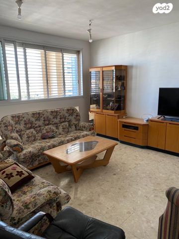 דירה, יצחק בן צבי 1, כפר גנים ב, פתח תקווה