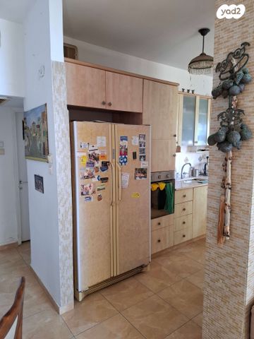 דירה, דרך בן גוריון 97, דרום מערב ותיק, בת ים