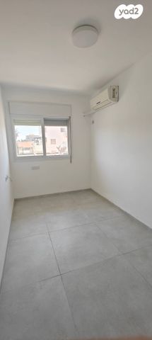 דירה, יצחק גרינבוים 9, עיר, מרכז העיר, נהריה