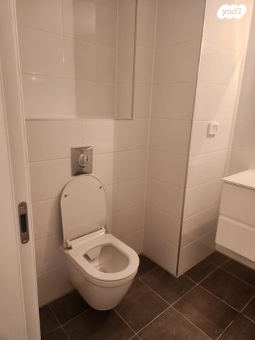 דירה, הצנחנים 13, נווה שרת, תל אביב יפו