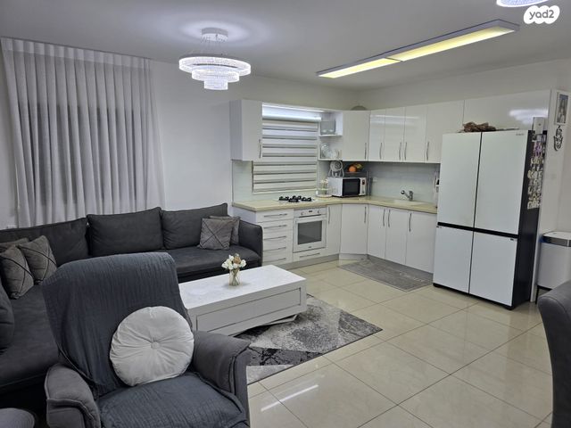 דירה, גוש עציון 1, תל גיבורים, חולון