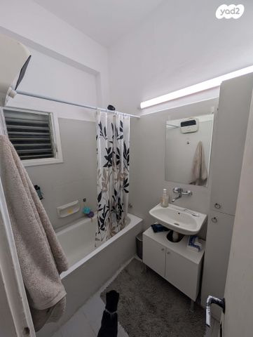 דירה, יצחק שדה 57, ביצרון ורמת ישראל, תל אביב יפו