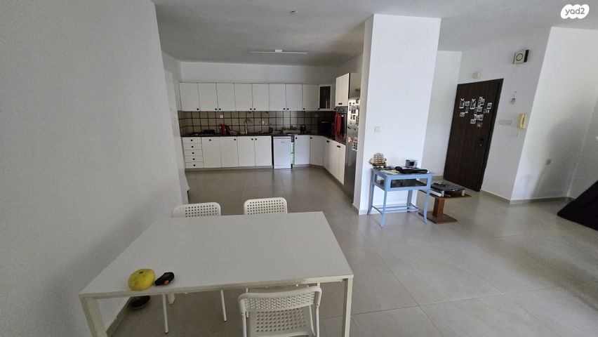 דירה, סמטת הדרור 6, ארלוזורוב, כפר סבא