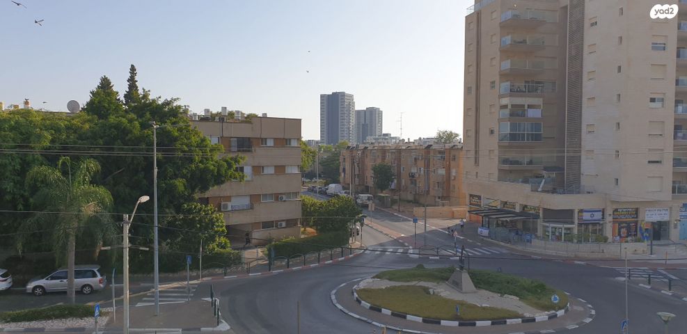 דירה, ביאליק 2, רמב"ם, טירת כרמל