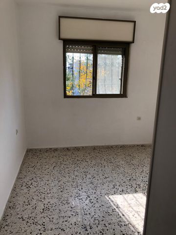 דירה, הרב עובדיה יוסף 36, מגדל אור, מגדל העמק